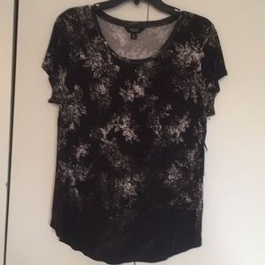 Scoop neck tee